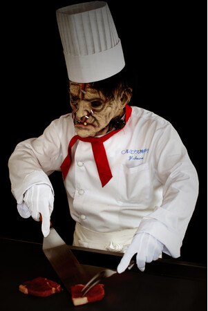 料理を手掛ける「フランケン料理長」