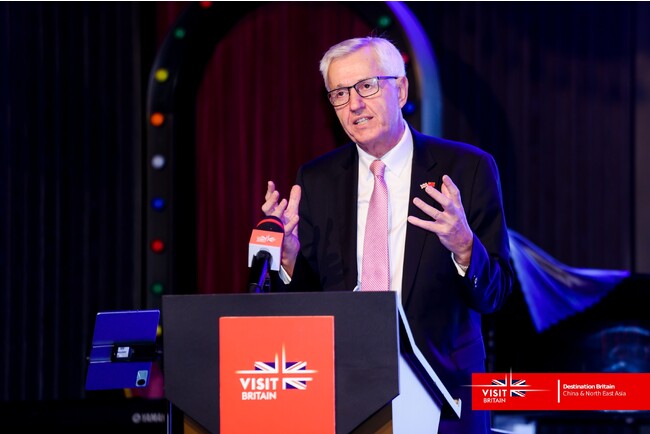 ニック・ドゥ・ボワ会長(Nick de Bois CBE) ニック・ドゥ・ボワ会長(Nick de Bois CBE)