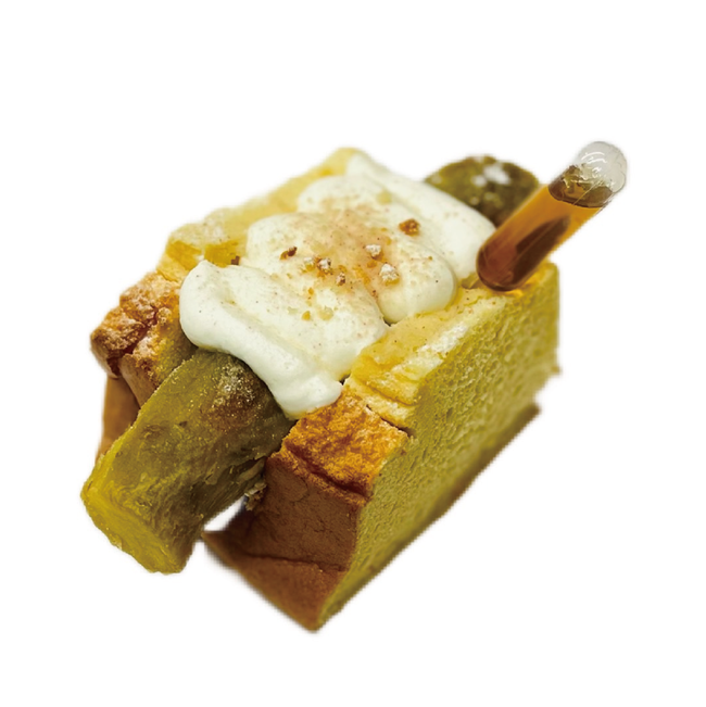 焼き芋を丸々一本使った「焼き芋メープルサンド」 焼き芋を丸々一本使った「焼き芋メープルサンド」