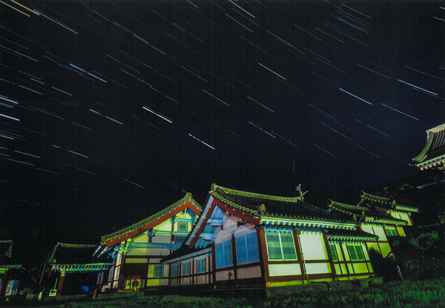 天気が良ければ満天の星空が輝く戸沢村・高麗館　（イメージ）　（Ｃ）戸沢村役場より提供