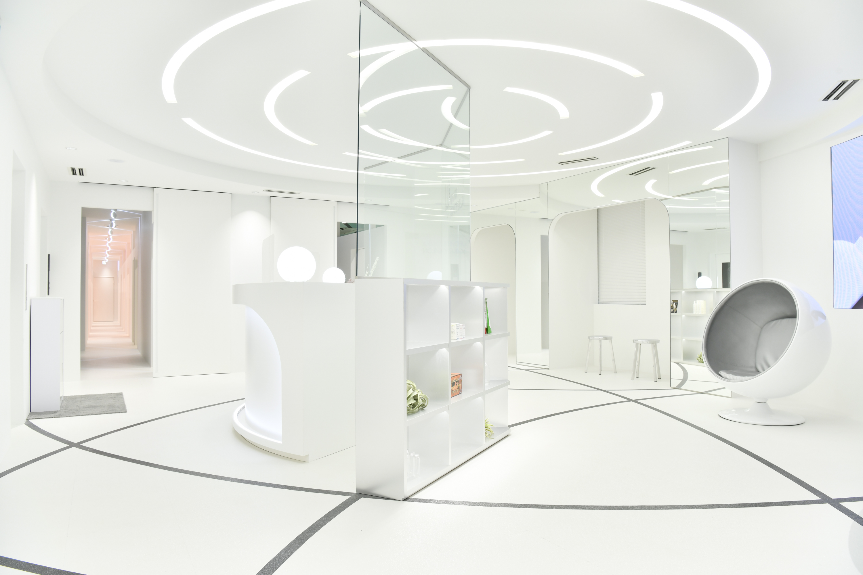 白濱亜嵐さんがイメージキャラクターをつとめるエステサロン Update Beauty Salon Lb が東京 中目黒に本日グランドオープン 株式会社エストラボのプレスリリース