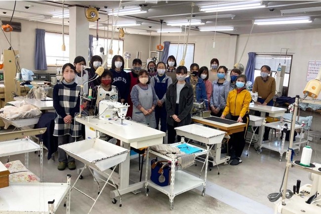 「縫製職人の手作りマスク」を手掛ける桐生の縫製工場の皆さん