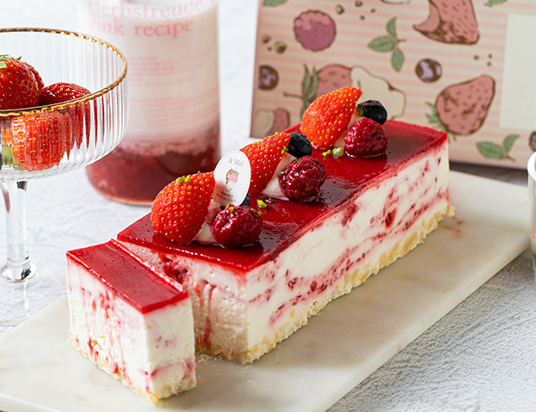 STRAWBERRY MARBLE CHEESE CAKE