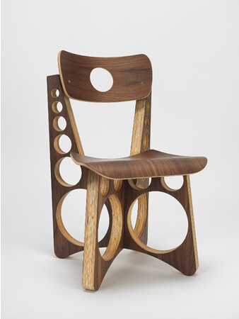 (C)Tom Sachs　　 Walnut Shop Chair, 2022 85.1 x 47.0 x 47.0cm