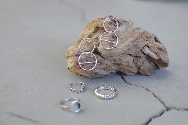 ＜TEN.＞silver925 double ring  earring ＆ pierce  ￥8,100、￥7,128、chain pinky ring　￥8,856、twist ring 　￥12,096、stone ring   ￥15,768
