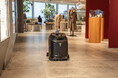 エイム・テクノロジーズ株式会社、清掃ロボットKIRARAを虎ノ門ヒルズ ステーションタワー内「SELECT by BAYCREW’S」に導入