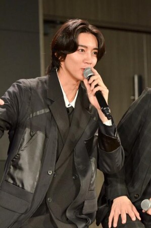 長妻怜央 (C)Love in The Air-恋の予感-製作委員会 長妻怜央 (C)Love in The Air-恋の予感-製作委員会