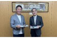 大学の学びをICTで支援 ファミリーネット・ジャパン、長崎県立大学に情報通信機器を寄贈