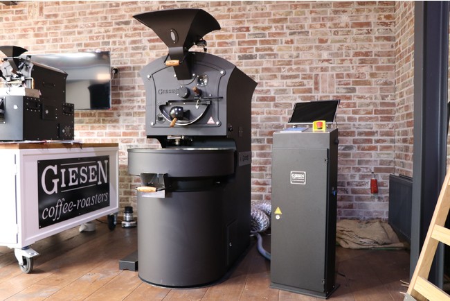 コーヒー焙煎の世界大会（WCRC）公式マシン「Giesen Coffee Roasters