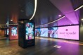 ケイト・スペード ニューヨーク、ホリデーキャンペーン「Spark Something Beautiful (ときめきを躍らせて）」渋谷駅地下に巨大渋谷駅地下にて大型ビジュアル広告が登場