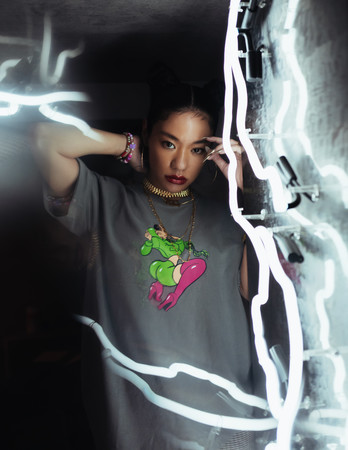 awich Tシャツ XL FAFIコラボ awich Tシャツ XL FAFIコラボ AwichとFAFIのコラボレーション