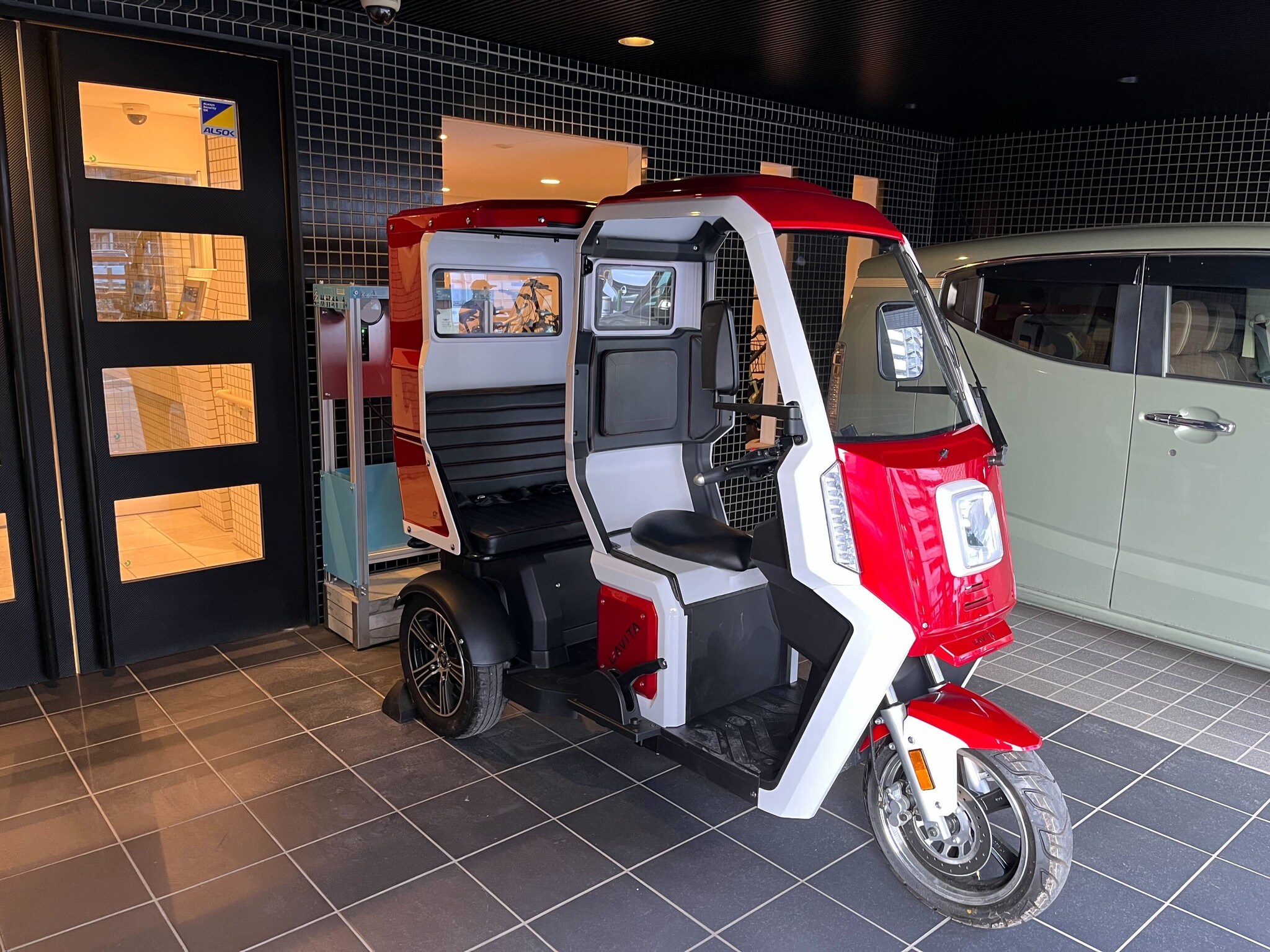 ☆新車☆3輪電気バイク☆試乗可能☆3人乗り☆トライク