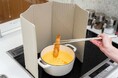 [新発売] 油はねを防ぐだけじゃない！IHトップもシンクも傷付けない『樹脂製』油はねガード