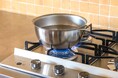 『火にかけられるボウル？！』茹でるから和えるまでこのボウルひとつ。ガス・IH対応のステンレスボウルが新発売！