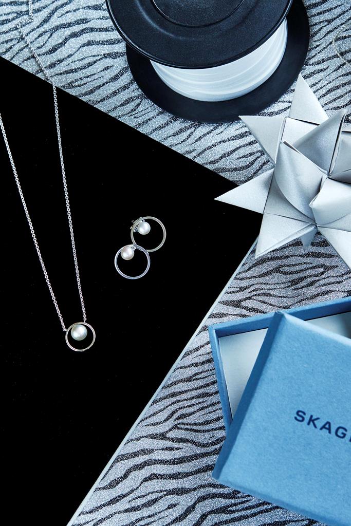 「SKAGEN（スカーゲン）」より、フェミニンなSterling Silver（スターリングシルバー）のジュエリー コレクションが発売｜株式会社フォッシルジャパンのプレスリリース