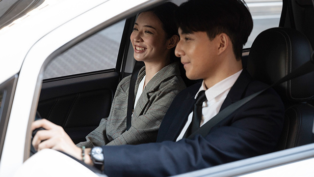 車内に 車内に