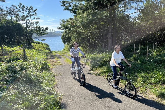 アップダウンも楽々！越前加賀海岸国定公園を得バイクで軽快に走る