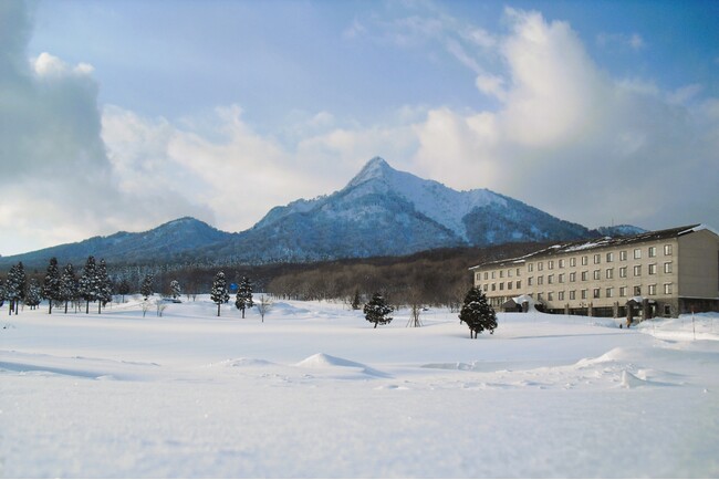 山陰のマッターホルン 烏ヶ山（からすがせん）を望むホテル