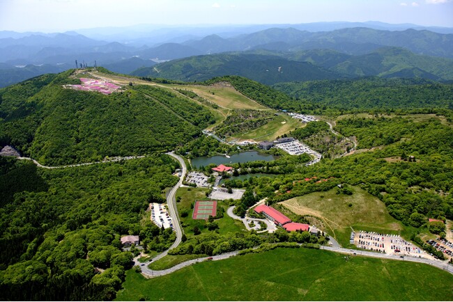 休暇村茶臼山高原　外観