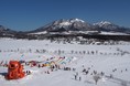 蒜山三座を望む、絶景のキッズスノーパークが今年も登場！　蒜山高原「ひるぜんキッズスノーパーク」が１２月２５日オープン
