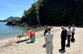 休暇村竹野海岸では、水揚げされた烏賊を供養し今後の豊漁と漁の安全を祈願する【イカ供養】を実施 竹野・夏の風物詩 お席に着かれてからさばく、剣先烏賊の活き造り