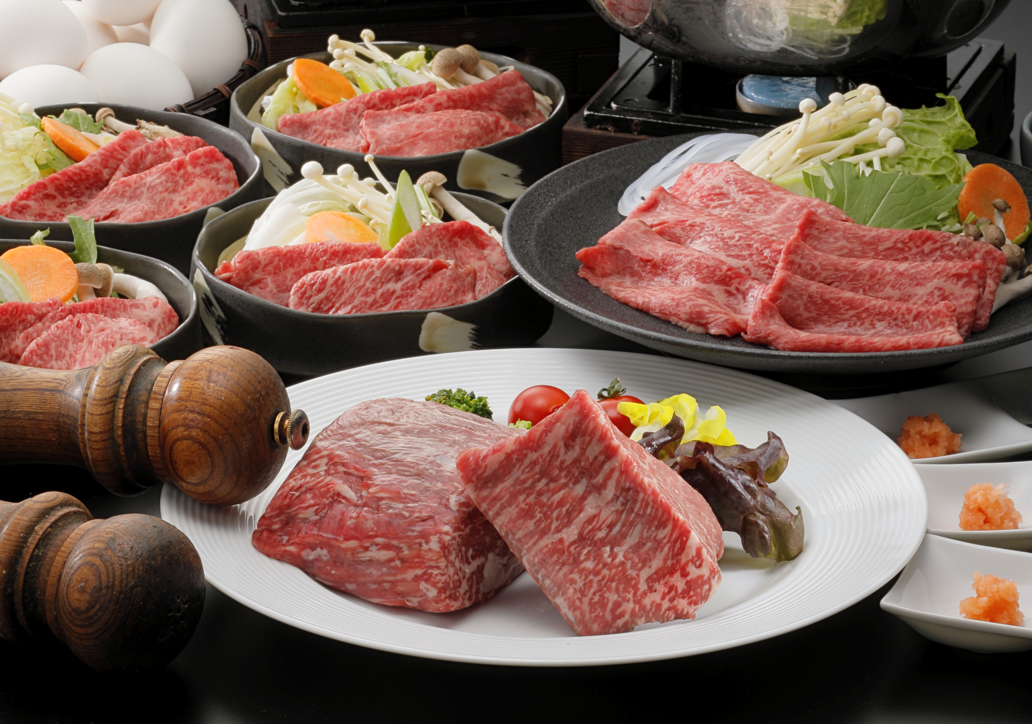 肉派の方必見!!ブランド黒毛和牛「福島牛」でお腹いっぱい、ステーキもすき焼きも食べ放題！ 休暇村裏磐梯、「福島牛プレミアムビュッフェ宿泊プラン」が2月1日スタート｜自然にときめくリゾート  休暇村のプレスリリース