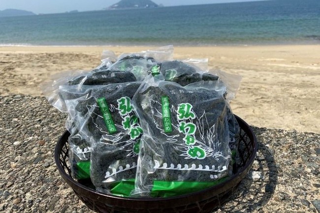 弘わかめは例年3月上から中旬に販売を開始します どの販売店でも次々と売れていく人気商品です 弘わかめは例年3月上から中旬に販売を開始します どの販売店でも次々と売れていく人気商品です