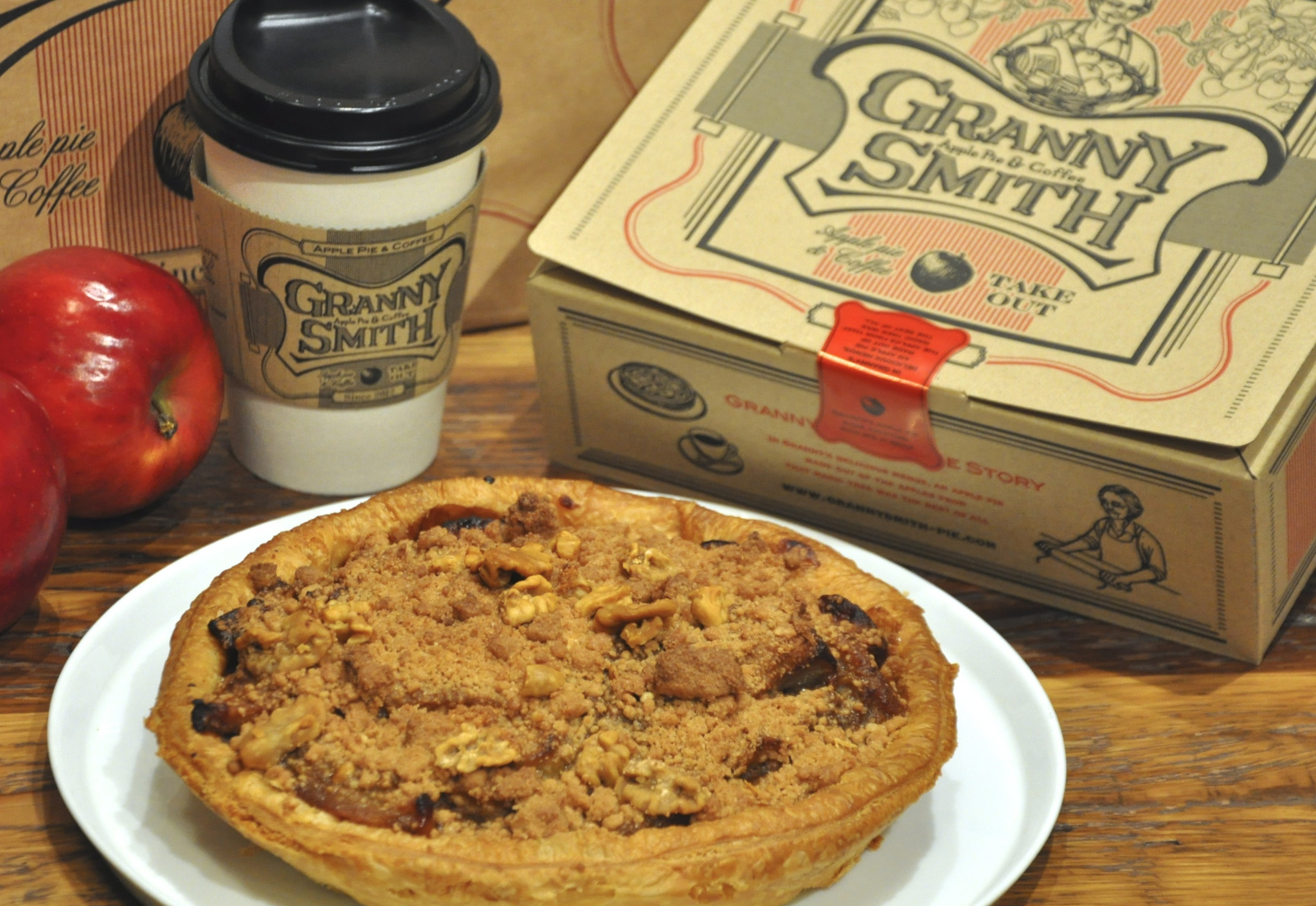 横浜赤レンガ倉庫 に Granny Smith Apple Pie Coffee グラニースミス アップルパイ コーヒー 横浜 店 オープン 株式会社ファンゴーのプレスリリース