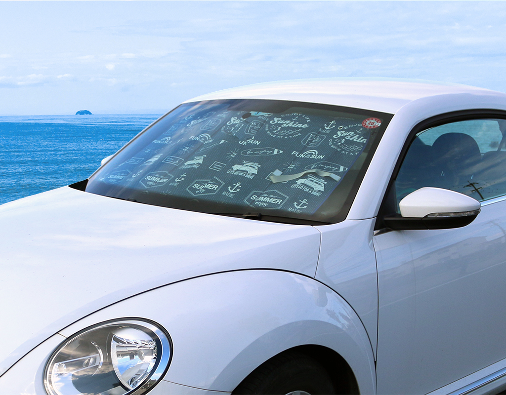 真夏の強い日差しから車を守る フロントガラスを彩るおしゃれなカーサンシェード 株式会社スパイスのプレスリリース