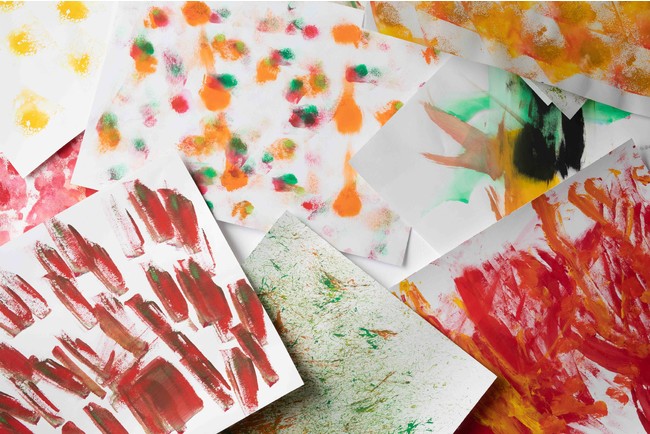 子どもたちの色鮮やかなアート