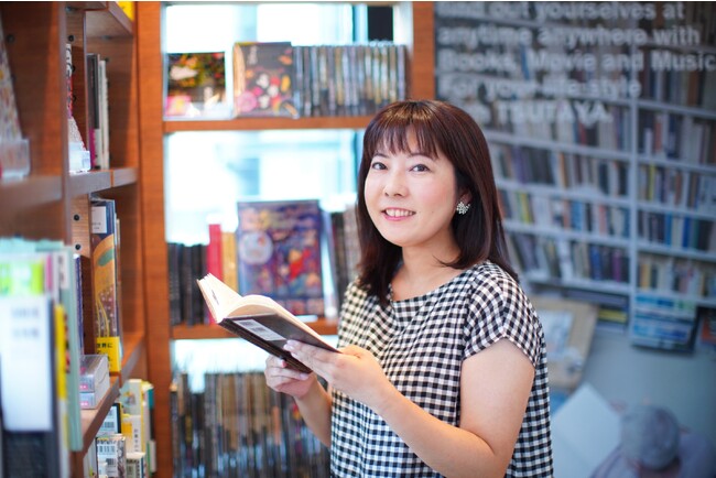 猪俣奈央子氏