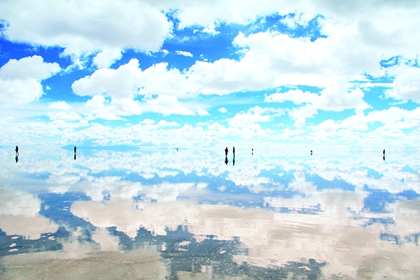 Amazon 楽天ブックス W１位獲得 日本初のウユニ塩湖写真集がスゴ
