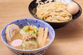 六厘舎の新章が、この秋さらに加速する。9月1日からJR名古屋駅1番線へ期間限定出店、9月10日には八重洲に新ブランド「参厘舎」が誕生