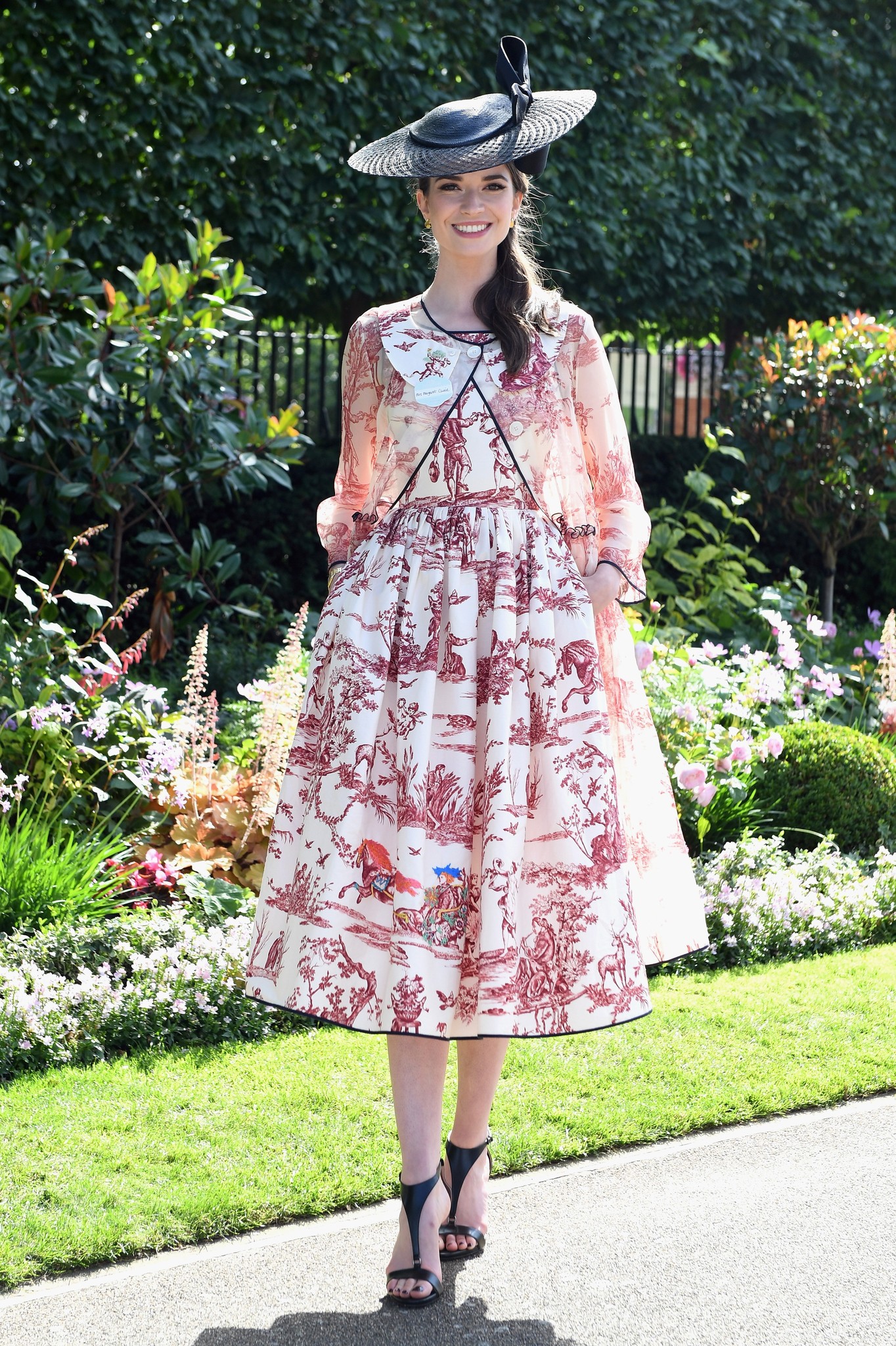 ウィークエンド マックスマーラが刺繍家とコラボしたアイコニックなカプセルコレクションのポップアップショップを開催 株式会社マックスマーラ ジャパンのプレスリリース