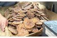 「ちいきの逸品」に千葉県銚子市の手焼きあられ・せんべい処 「福屋」が新登場!