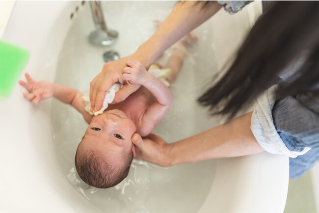 授乳指導、沐浴指導などプロから育児レクチャーを受け、育児不安を解消