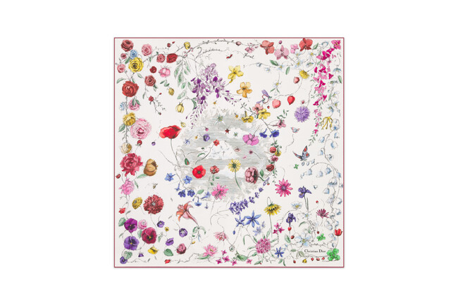 スクエアスカーフ ¥76,000 スクエアスカーフ ¥76,000