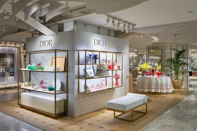 Dior Maison 新作ホームコレクション Check N Dior チェックン ディオール が伊勢丹新宿店ポップアップストアにお目見え クリスチャン ディオール株式会社のプレスリリース