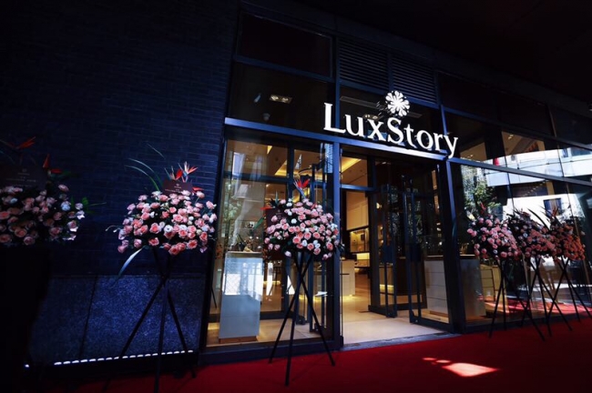 海外進出1号店「LuxStory」外観