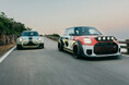 MINI JCW × Deus Ex Machina 誕生。MINIのレーシングの伝統と、両者の創造への情熱を体現した、2台のエクスクルーシブなカスタムワンオフモデル。