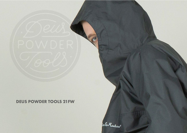 Deus Ex Machina の世界観から生まれたスノーボード”POWDER TOOLS