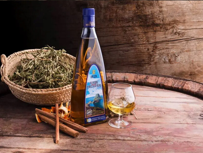 イビサの伝説的DJ“ジョン・サ・トリンサ”、記念すべき初のジャパンツアーがデウス浅草からスタート! イビサの伝説的DJ“ジョン・サ・トリンサ”、記念すべき初のジャパンツアーがデウス浅草からスタート!