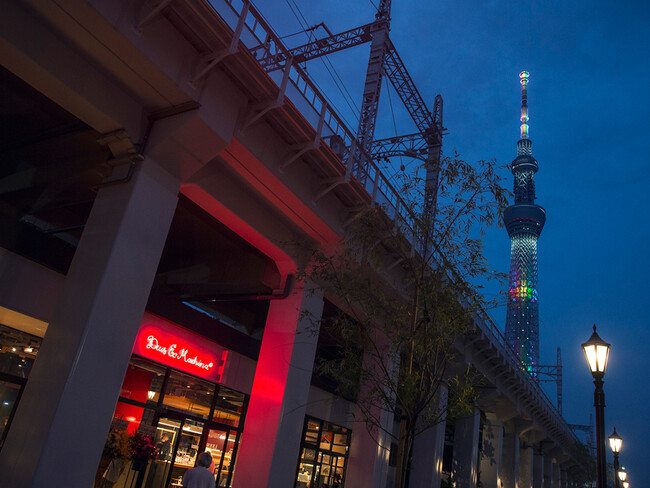 イビサの伝説的DJ“ジョン・サ・トリンサ”、記念すべき初のジャパンツアーがデウス浅草からスタート! イビサの伝説的DJ“ジョン・サ・トリンサ”、記念すべき初のジャパンツアーがデウス浅草からスタート!