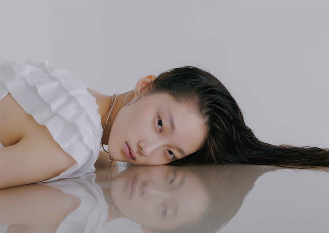 Photographer：Shuhei Tsunekawa、Model：ANNI YANG(TOMORROW TOKYO)、Makeup：KOTO(UM)、Hair：KURUSHIMA(Y’s C)、Stylist：Remi Kawasaki 