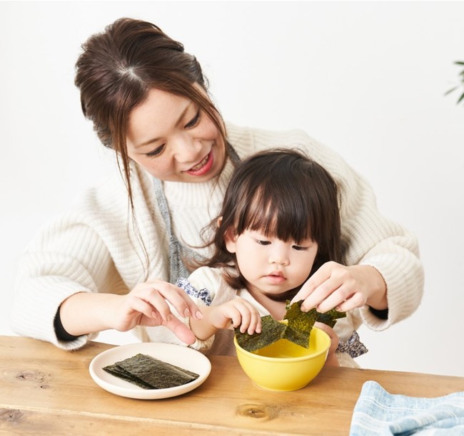 お子さまが お手伝いする様子