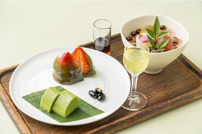 食前茶から順に頂く「和スイーツ懐石」 食前茶から順に頂く「和スイーツ懐石」