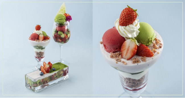 左）各店のパフェはどれも、宇治抹茶の緑とベリーの対比が鮮やか。 右）フランボワーズの酸味とマスカルポーネのコクを感じる京はやしやの「抹茶とベリーマスカルポーネのパフェ」。