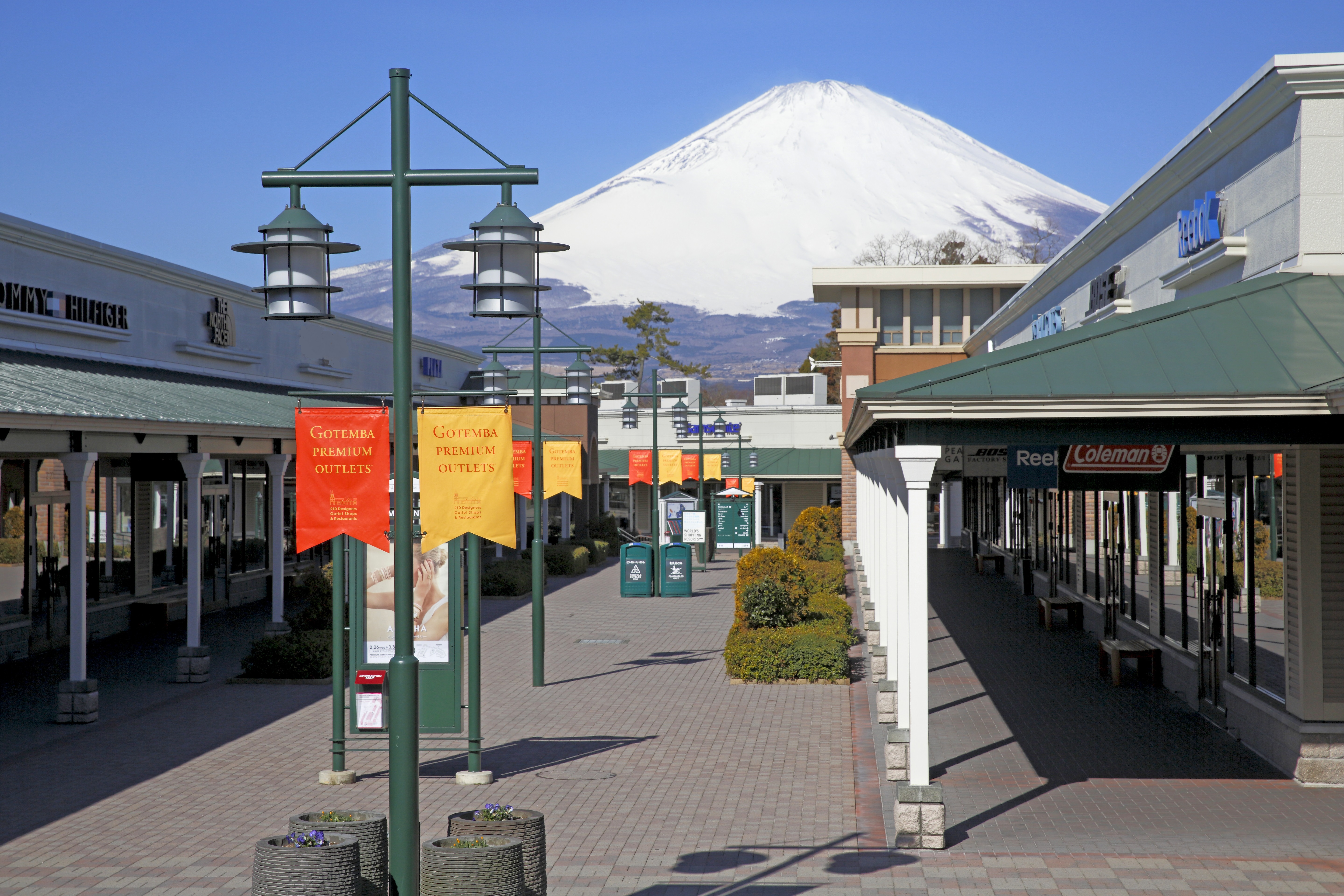 プレミアム アウトレット日本誕生周年を記念し 10月10日を プレミアム アウトレットの日 に制定 三菱地所 サイモン株式会社のプレスリリース