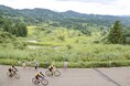 【20周年の節目】里山の風景と温かな絆が主役。「ツールド妻有 2026」開催　～黄金色の稲穂を駆けるサイクリストと、それを見守る地域の物語～