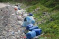 県民、行政、企業が連携し、山口県の海岸に漂着した海洋プラスチックごみを買い物かごにアップサイクル（山口県、丸久、ニッスイ、テラサイクル）